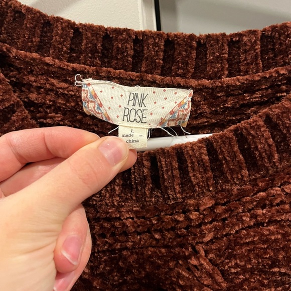 Pink Rose Red Sweater - Picture 3 of 5